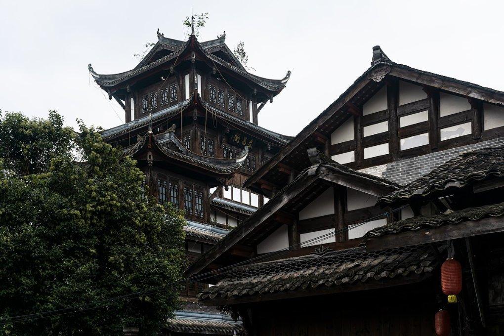 “艾滋病”若亲近你,可能在嘴巴上留2个“记号”,尽量了解下